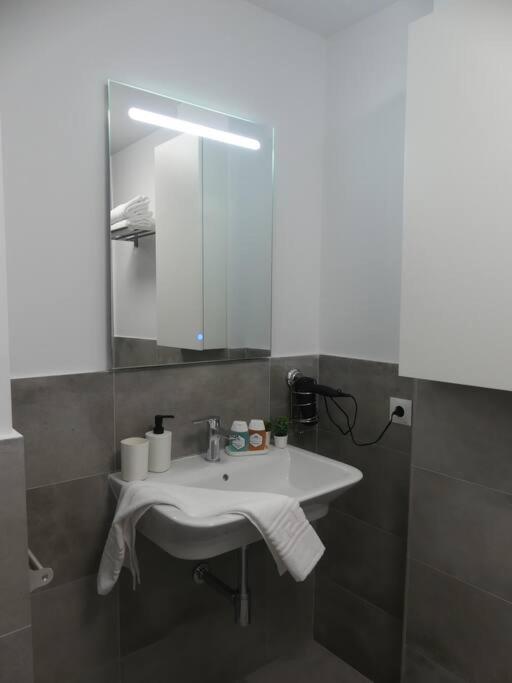 19 Piso Centrico, Nuevo Y Bien Equipado En La Trinidad Apartment La Laguna  Ngoại thất bức ảnh